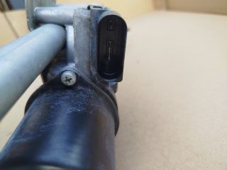 bontott VW PASSAT B6 Első Ablaktörlő Szerkezet Motorral