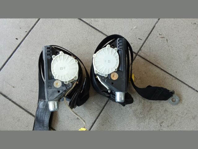 bontott VW PASSAT B6 Első Biztonsági Öv Pár (Feszítővel)