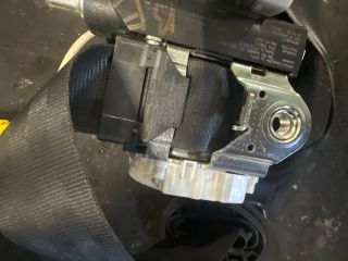 bontott VW PASSAT B6 Első Biztonsági Öv Pár (Feszítővel)