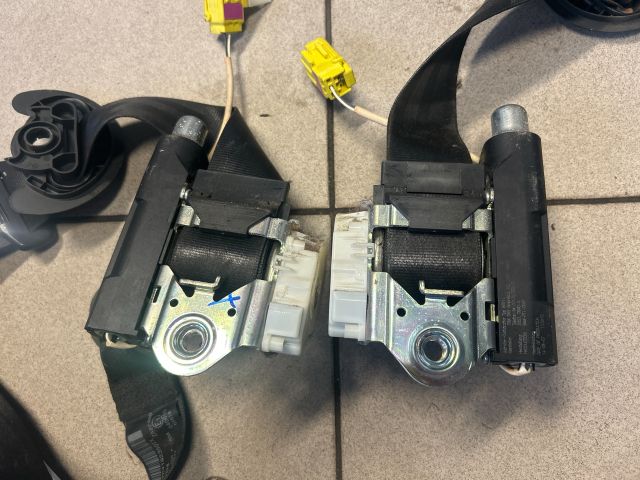 bontott VW PASSAT B6 Első Biztonsági Öv Pár (Feszítővel)