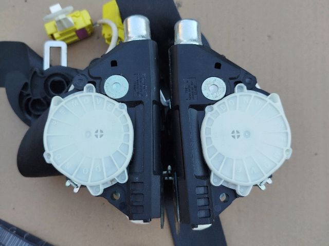 bontott VW PASSAT B6 Első Biztonsági Öv Pár (Feszítővel)