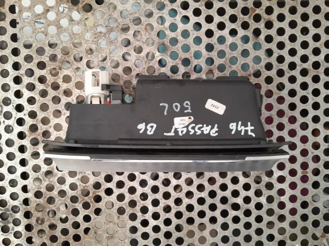 bontott VW PASSAT B6 Első Hamutartó