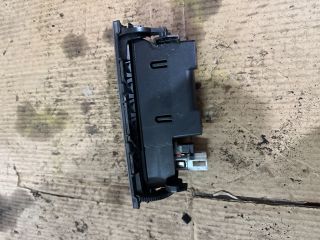 bontott VW PASSAT B6 Első Hamutartó