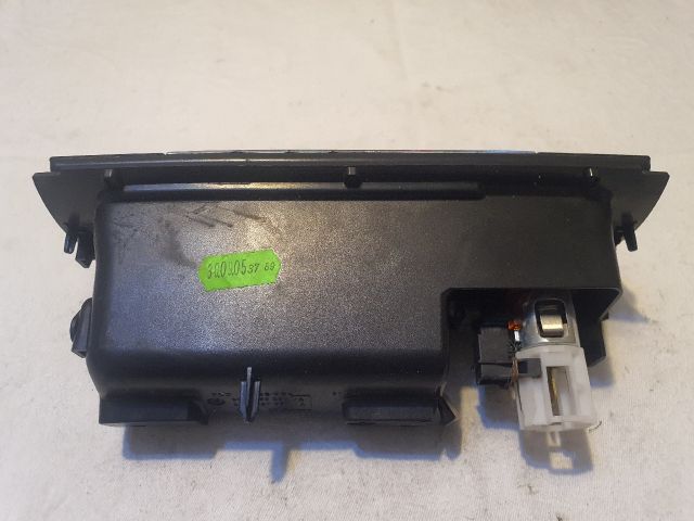 bontott VW PASSAT B6 Első Hamutartó