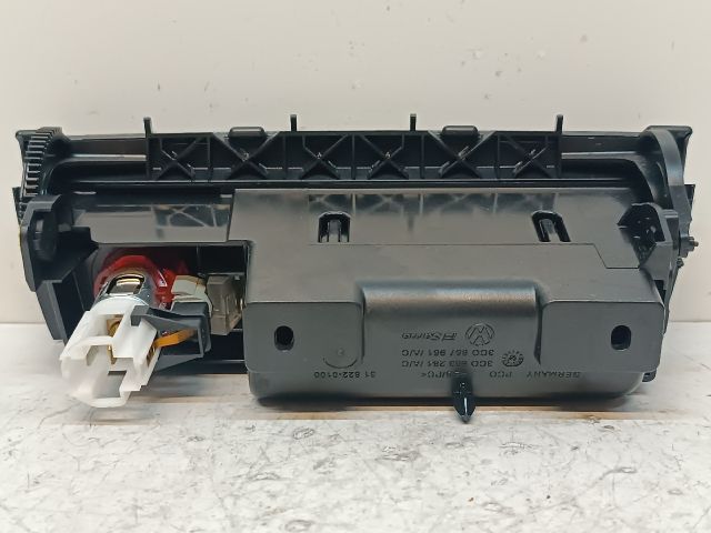 bontott VW PASSAT B6 Első Hamutartó