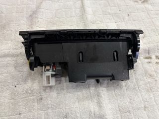 bontott VW PASSAT B6 Első Hamutartó