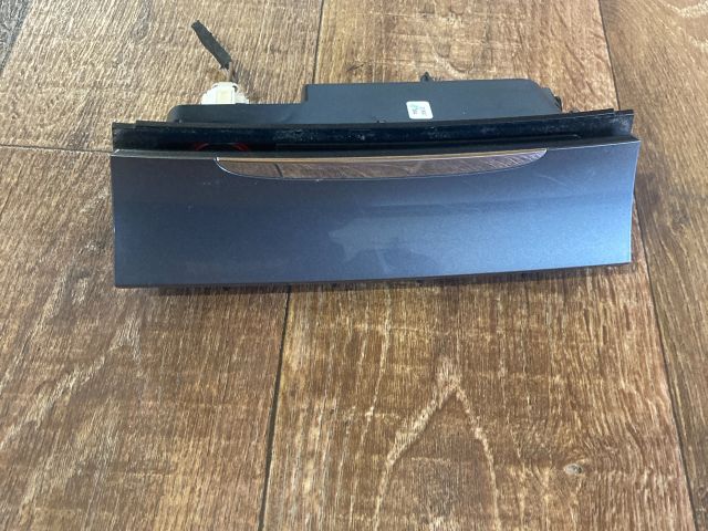 bontott VW PASSAT B6 Első Hamutartó