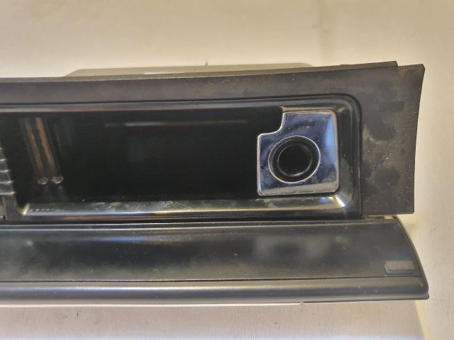 bontott VW PASSAT B6 Első Hamutartó