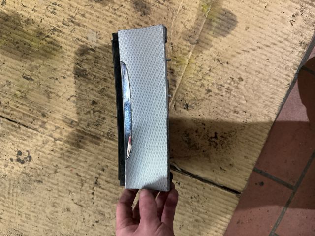 bontott VW PASSAT B6 Első Hamutartó