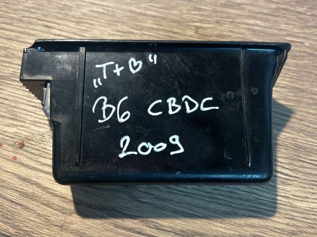 bontott VW PASSAT B6 Első Hamutartó