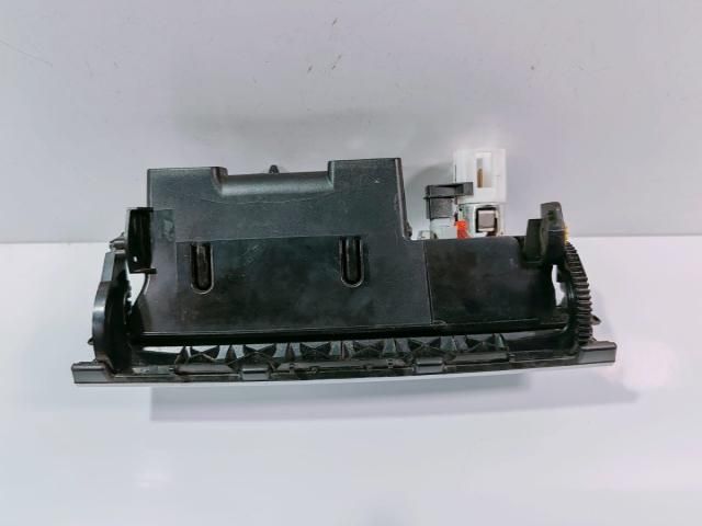 bontott VW PASSAT B6 Első Hamutartó