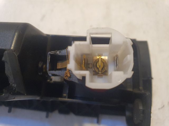 bontott VW PASSAT B6 Első Hamutartó