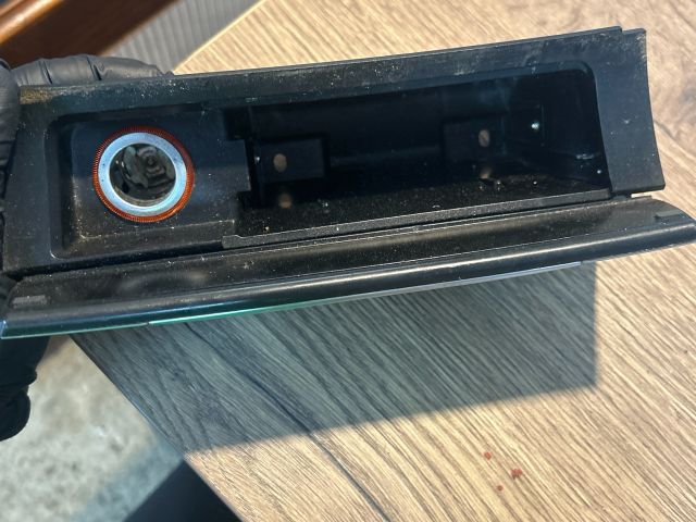 bontott VW PASSAT B6 Első Hamutartó