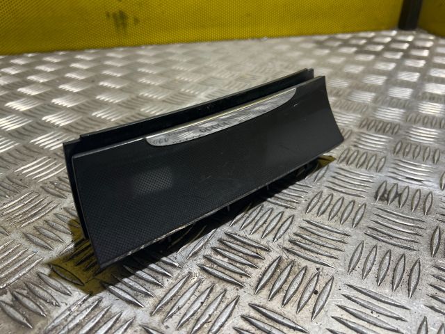 bontott VW PASSAT B6 Első Hamutartó