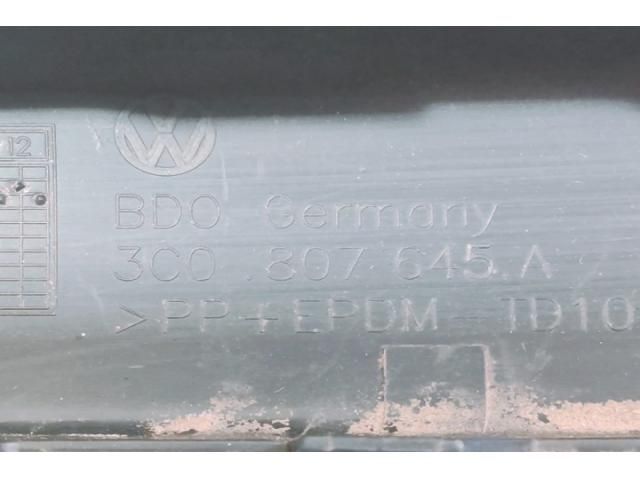 bontott VW PASSAT B6 Első Lökhárító Díszléc