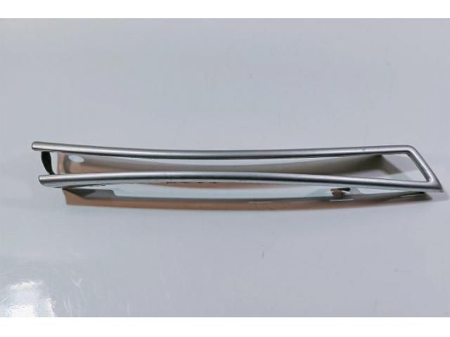 bontott VW PASSAT B6 Első Lökhárító Díszléc