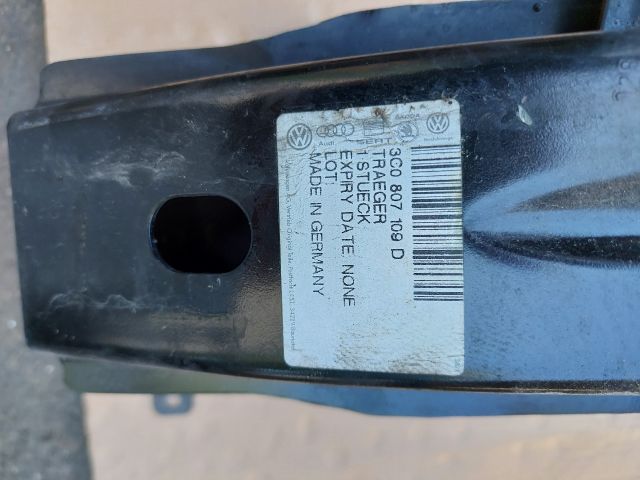 bontott VW PASSAT B6 Első Lökhárító Merevítő (Fém)