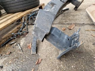 bontott VW PASSAT B6 Első Lökhárító Merevítő (Fém)