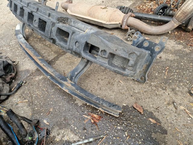 bontott VW PASSAT B6 Első Lökhárító Merevítő (Fém)