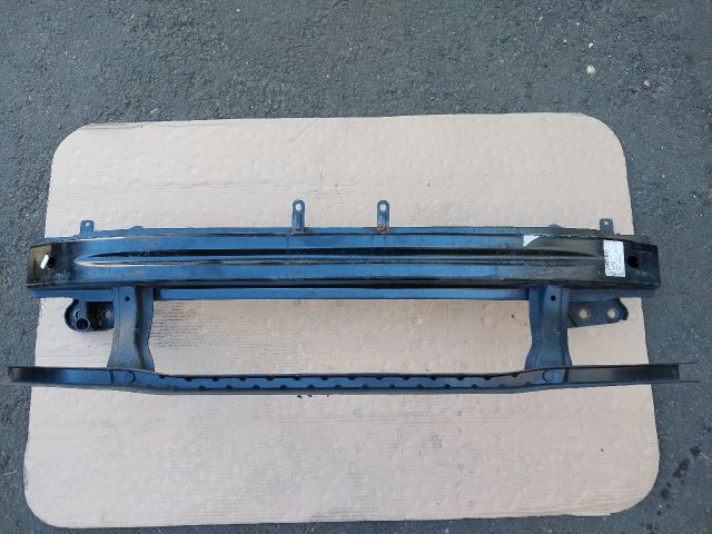 bontott VW PASSAT B6 Első Lökhárító Merevítő (Fém)