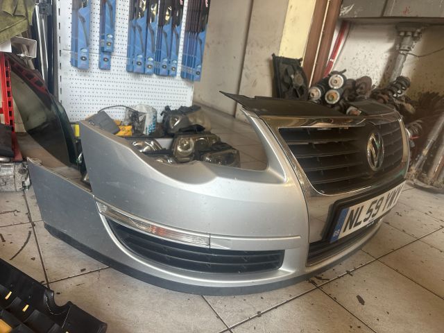 bontott VW PASSAT B6 Első Lökhárító (Részeivel)