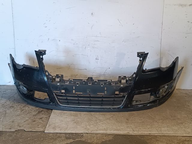 bontott VW PASSAT B6 Első Lökhárító (Részeivel)