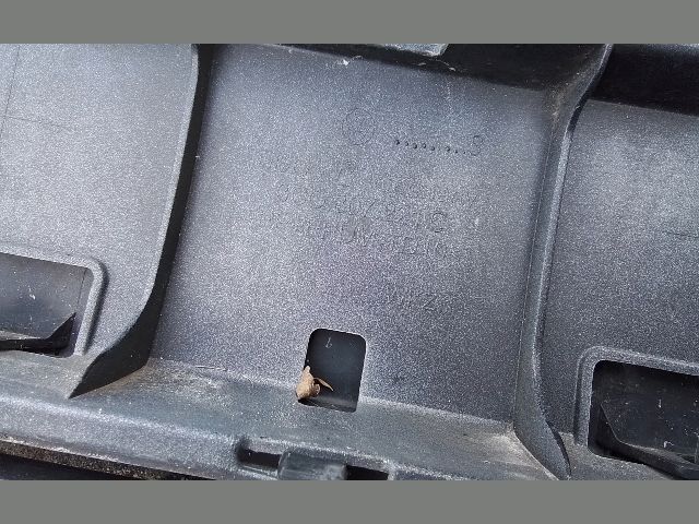 bontott VW PASSAT B6 Első Lökhárító (Részeivel)