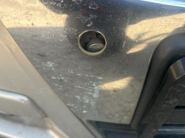 bontott VW PASSAT B6 Első Lökhárító (Részeivel)