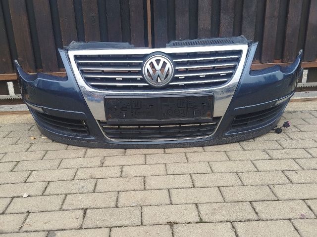 bontott VW PASSAT B6 Első Lökhárító (Részeivel)