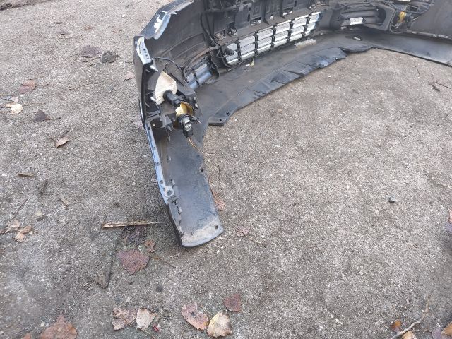 bontott VW PASSAT B6 Első Lökhárító (Részeivel)