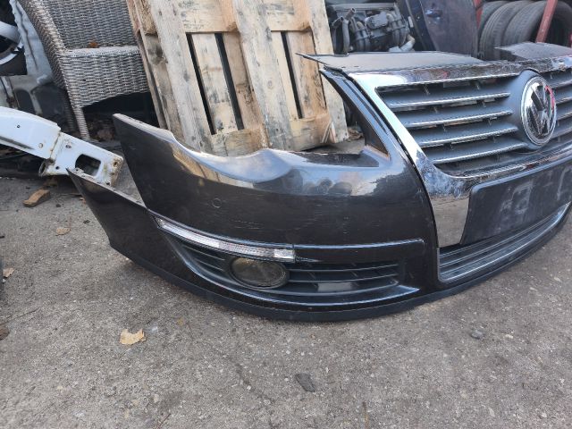 bontott VW PASSAT B6 Első Lökhárító (Részeivel)