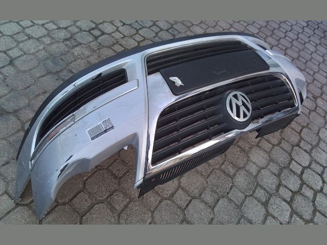 bontott VW PASSAT B6 Első Lökhárító (Részeivel)