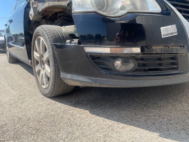 bontott VW PASSAT B6 Első Lökhárító (Üresen)