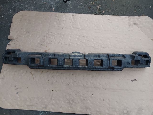 bontott VW PASSAT B6 Első Lökhárító Ütközés Elnyelő Hab