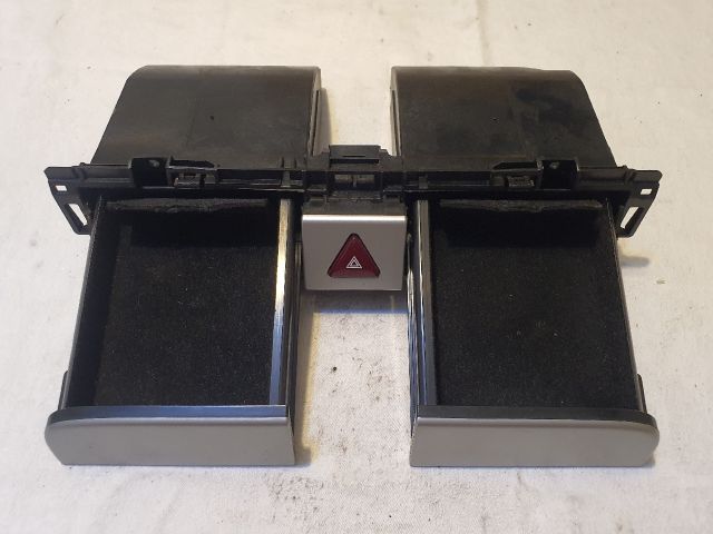 bontott VW PASSAT B6 Első Tároló Rekesz