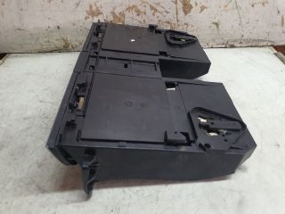 bontott VW PASSAT B6 Első Tároló Rekesz