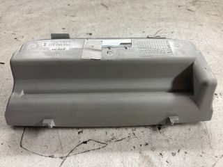 bontott VW PASSAT B6 Első Tároló Rekesz