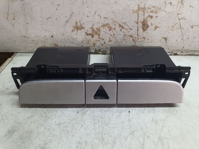 bontott VW PASSAT B6 Első Tároló Rekesz