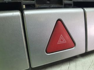 bontott VW PASSAT B6 Első Tároló Rekesz