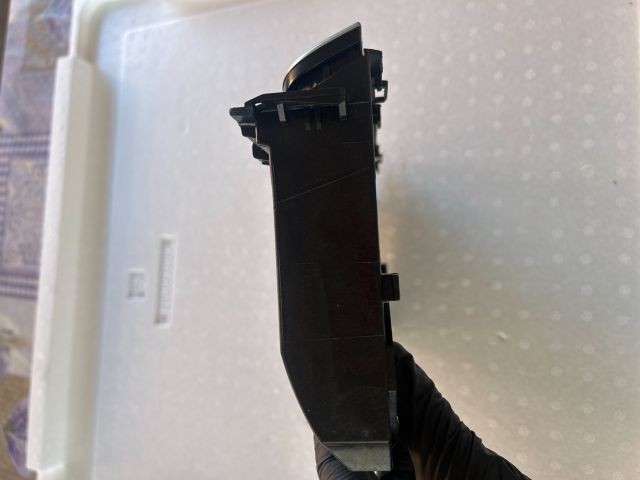 bontott VW PASSAT B6 Első Tároló Rekesz