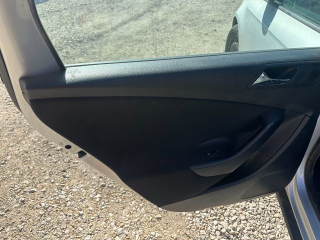 bontott VW PASSAT B6 Emelő