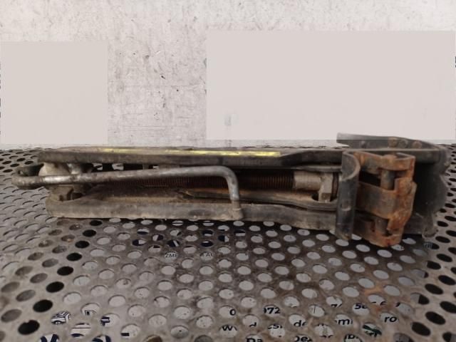 bontott VW PASSAT B6 Emelő