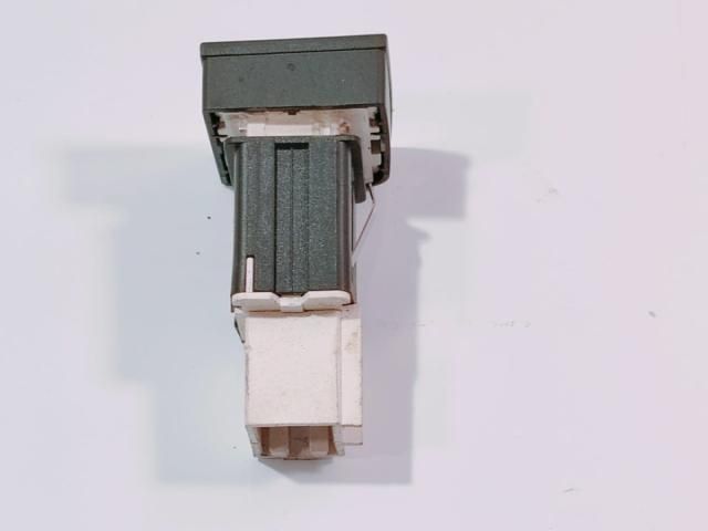 bontott VW PASSAT B6 ESP Kapcsoló