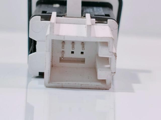 bontott VW PASSAT B6 ESP Kapcsoló