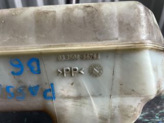 bontott VW PASSAT B6 Fékfolyadék Tartály