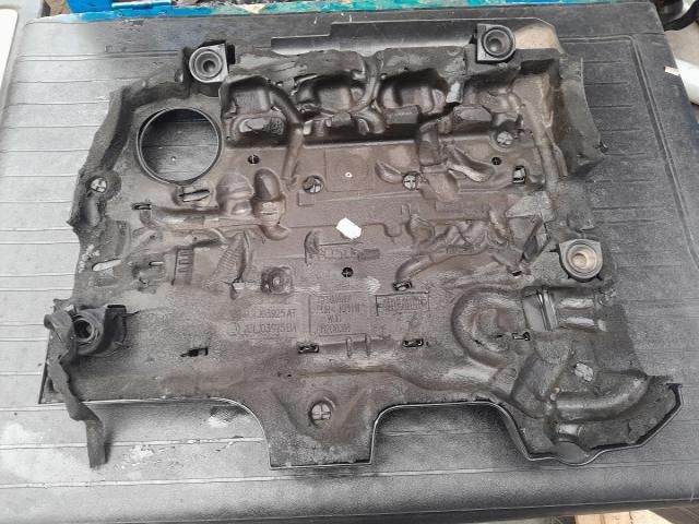 bontott VW PASSAT B6 Felső Hűtőburkolat