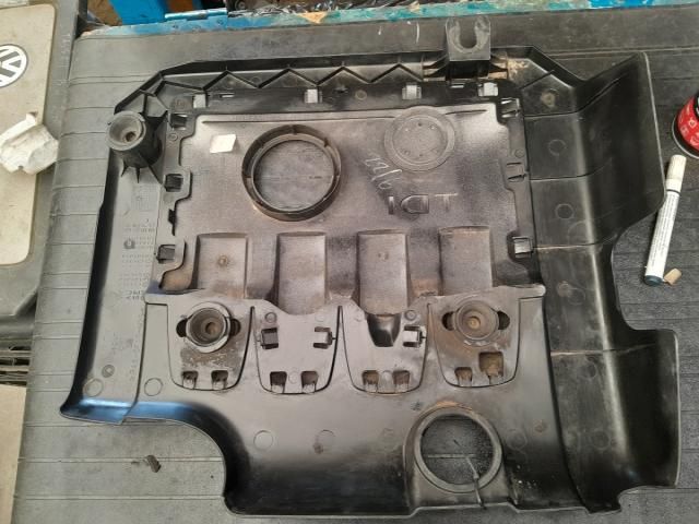 bontott VW PASSAT B6 Felső Hűtőburkolat