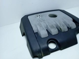 bontott VW PASSAT B6 Felső Hűtőburkolat