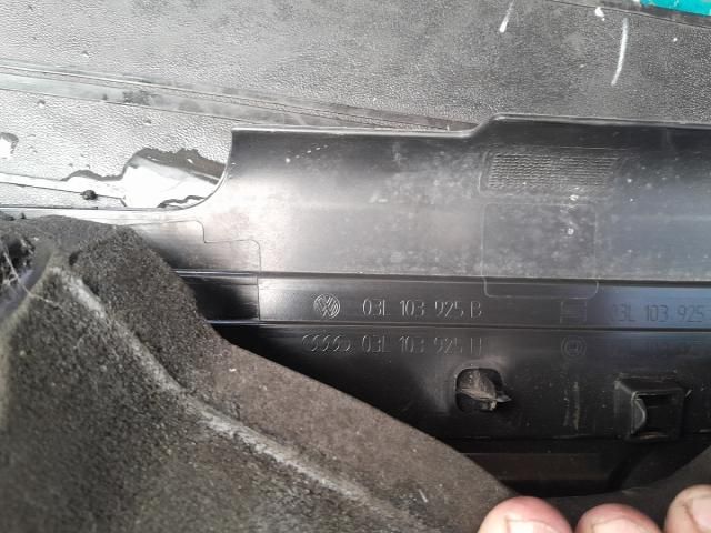 bontott VW PASSAT B6 Felső Hűtőburkolat