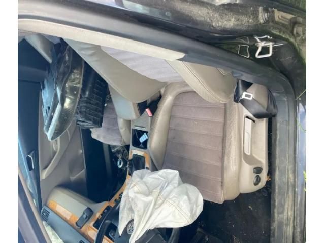 bontott VW PASSAT B6 Felső Hűtőburkolat